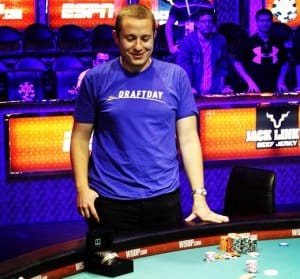 Brian Hastings Leads WSOP $10K Seven Card Stud Event with 8 Left