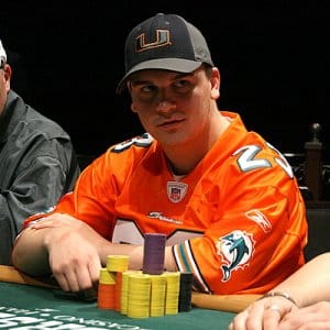 MrSmokey1 Leads WSOP $1K PLO With 6 Left