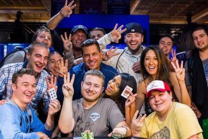 Brian Hastings, CrownUpGuy Among WSOP Main Event Day 2AB Leaders