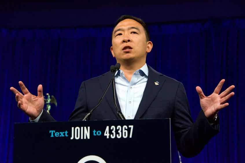 2020 Hopeful Andrew Yang Supports Federal Online Poker Regulation