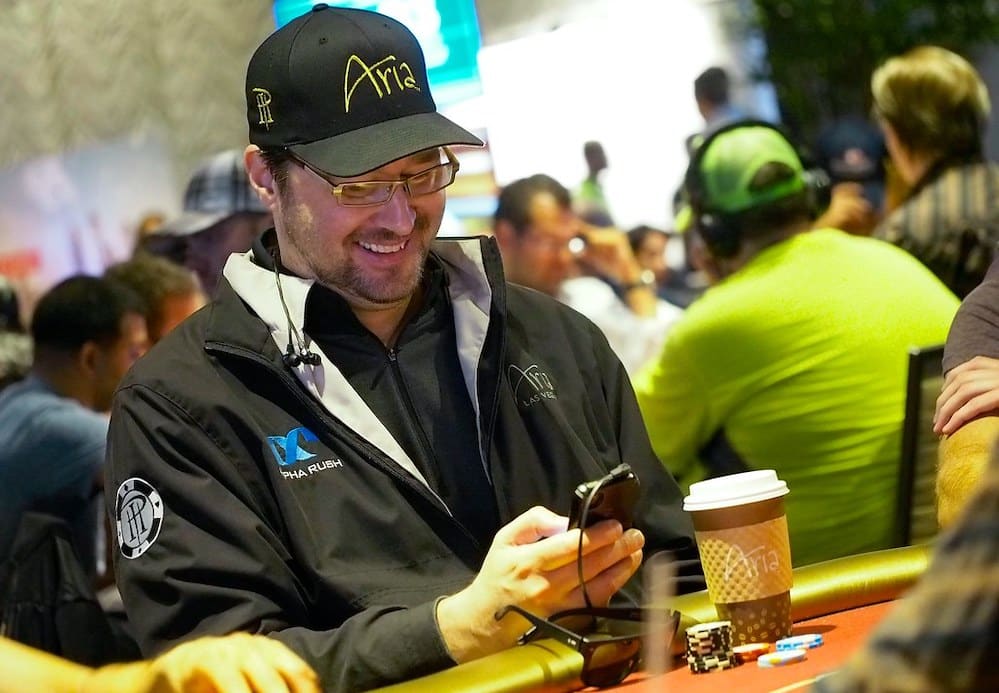 &#8216;The Hellmuth&#8217; &#8211; Has Queen-Four Become the Poker Brat&#8217;s Signature Hand?