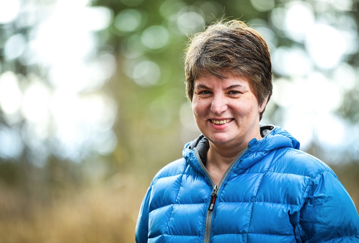 Victoria Livschitz Climbing