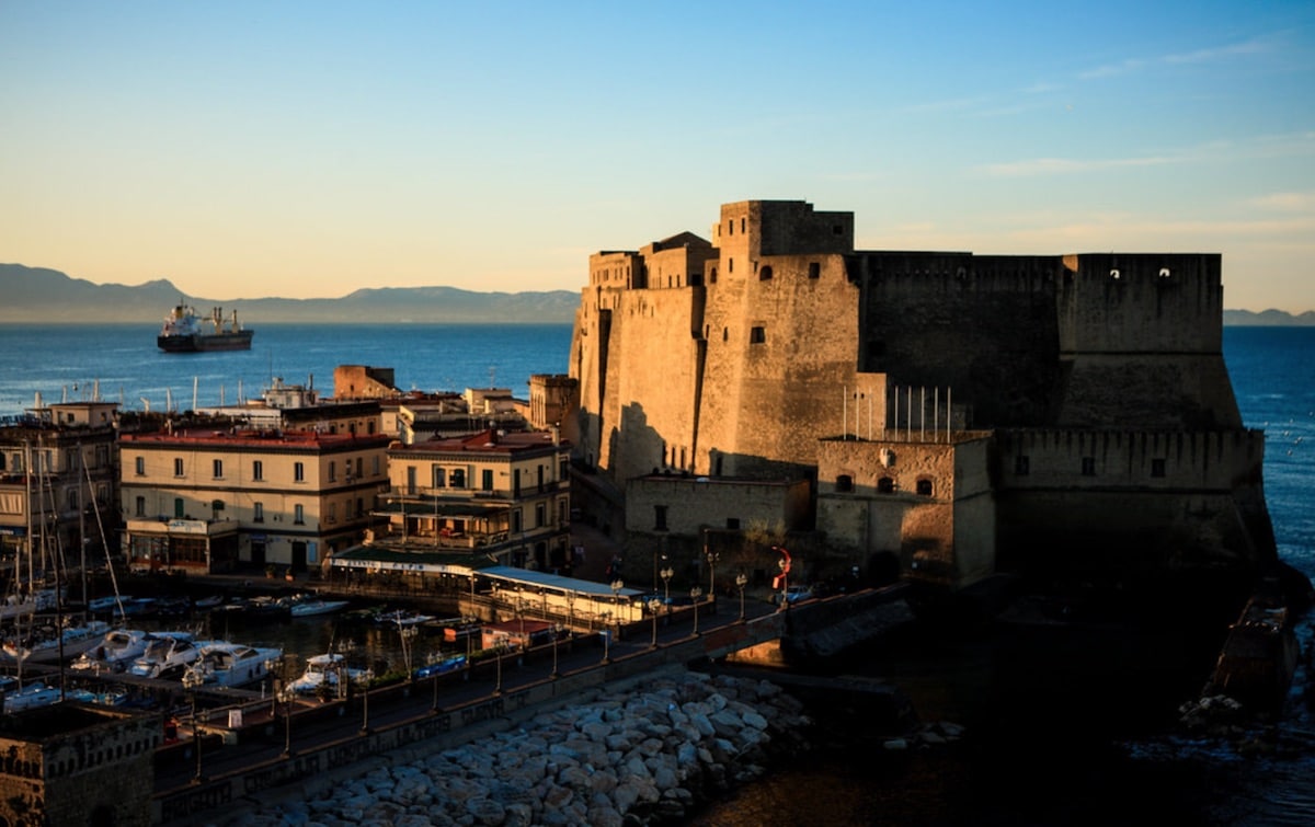 NAples